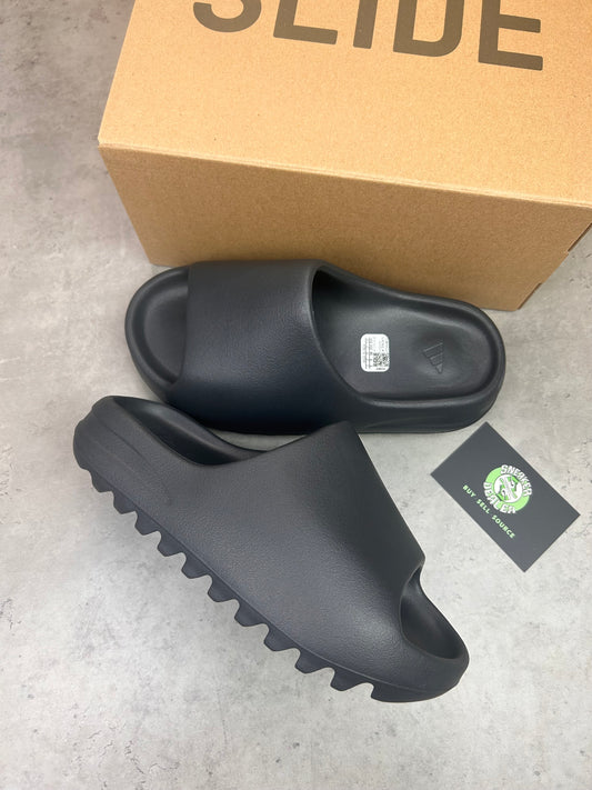 Yeezy Slides “Onyx”