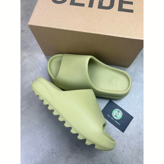 Yeezy Slide “Resin”