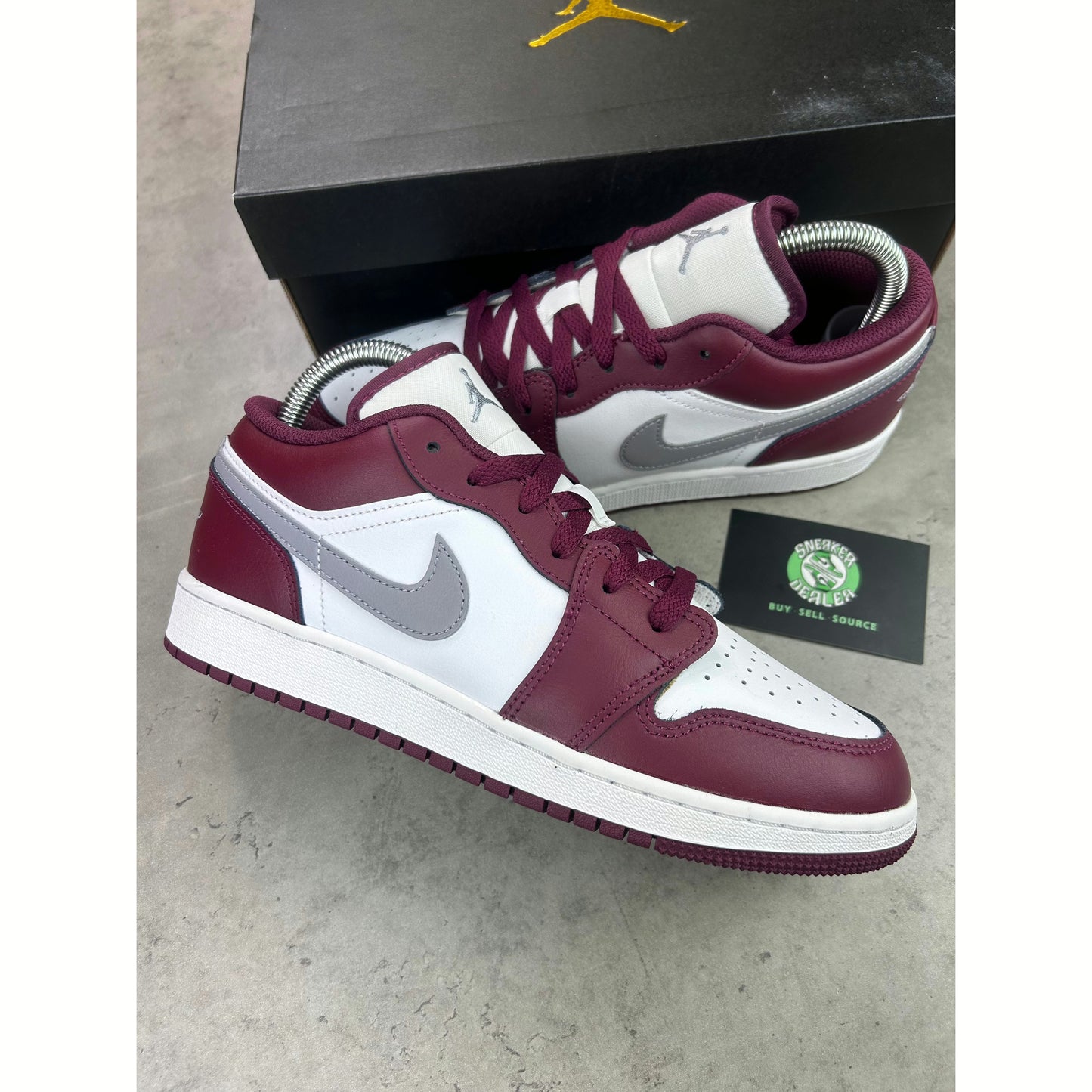 Air Jordan 1 Low “Cherrywood” (GS)