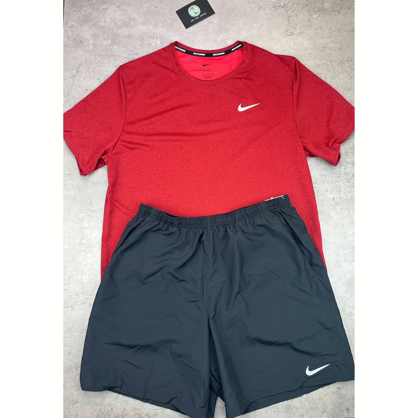 Nike Miler Dri-Fit T-Shirt “Team Red” With “Black” Nike Dri-Fit Shorts