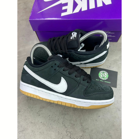 Nike SB Dunk “Black/White Gum Sole”