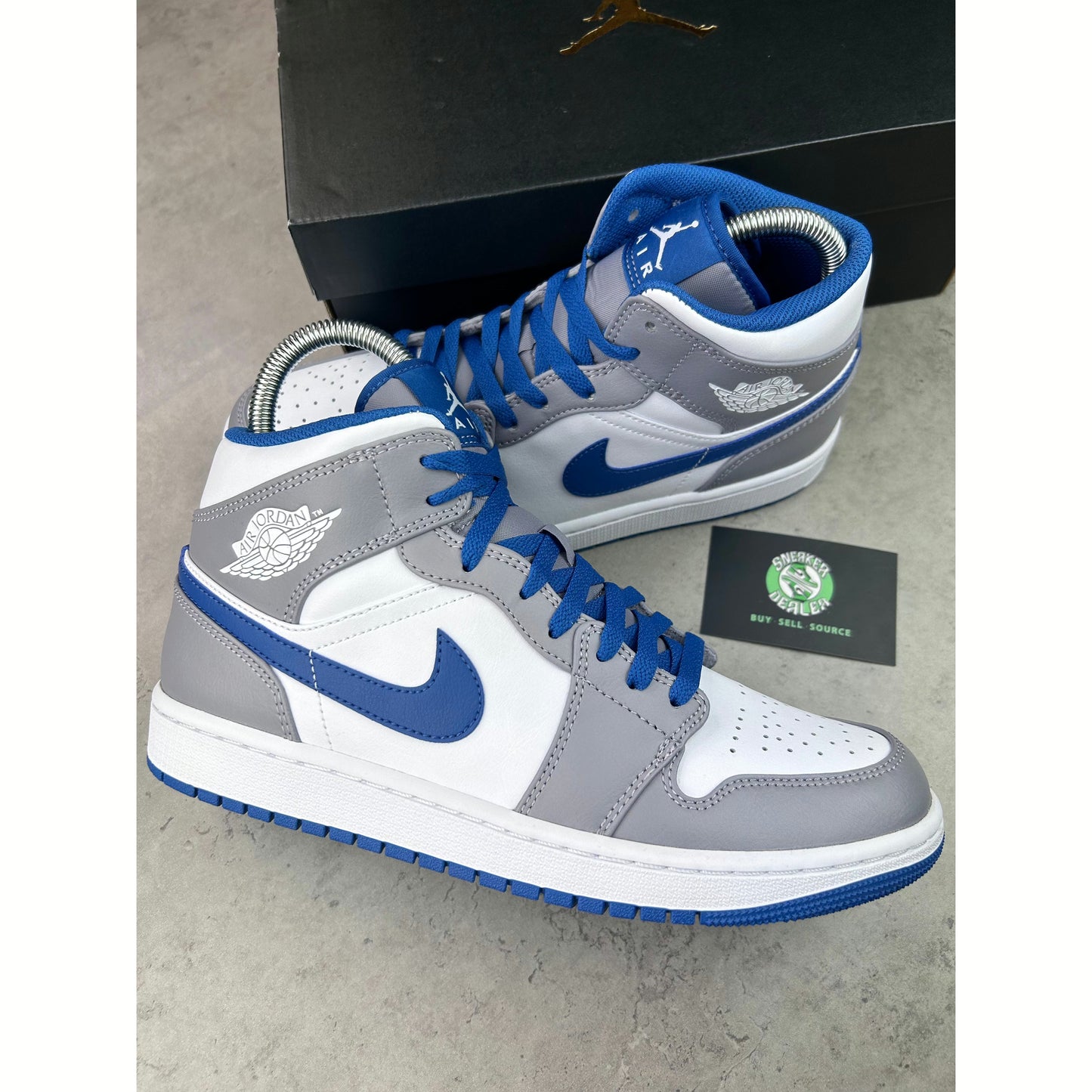 Air Jordan 1 Mid “True Blue”