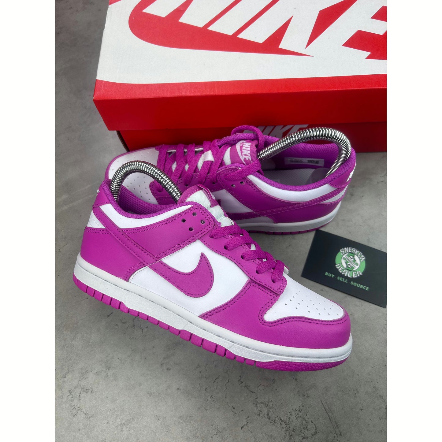 Nike Dunk Low “Fuchsia” (GS)